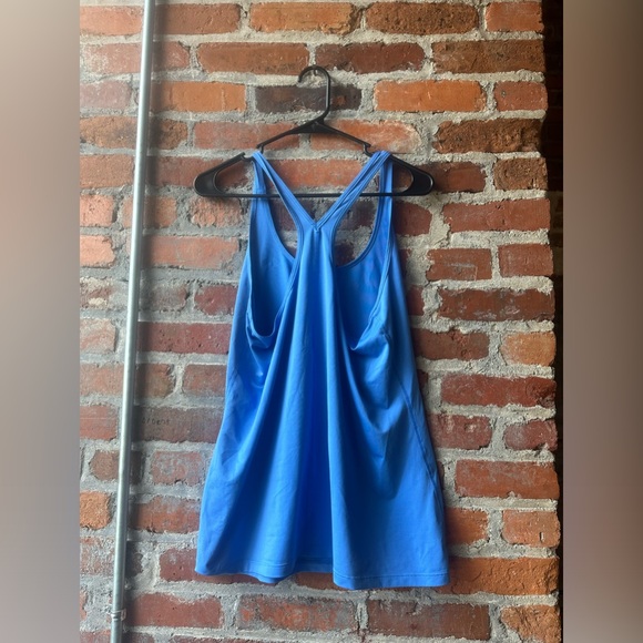 Under Amour Women’s Tank top size Large - Picture 3 of 4